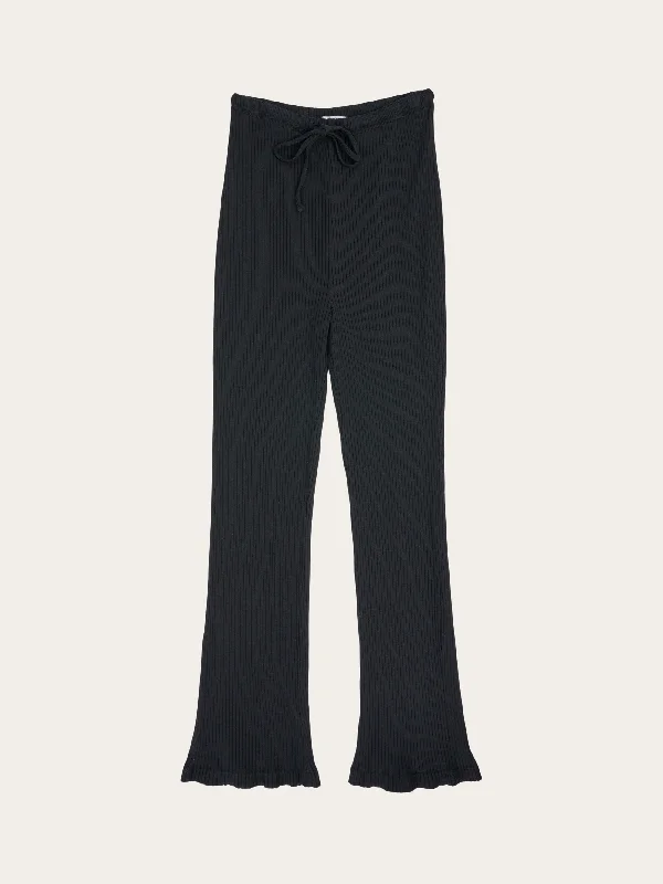 Versatile black pants for any occasion pairing -Flared Lenzing™ pants - Black Jet