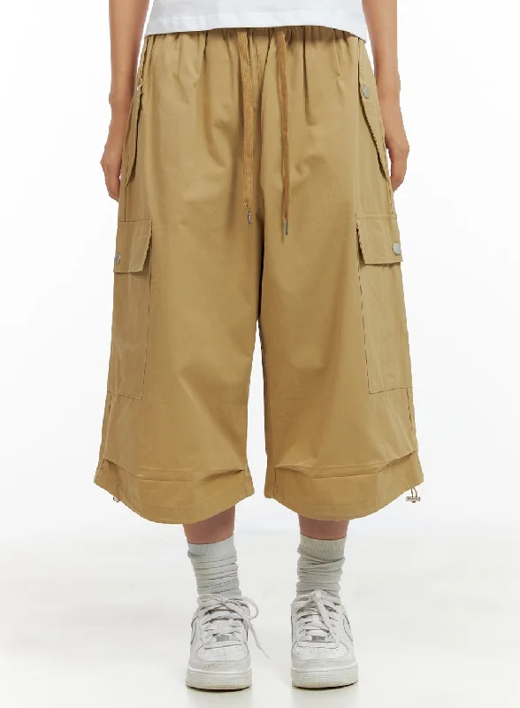 Lightweight chino shorts for men with a polished and casual appearance-Midi Cargo Shorts CL418