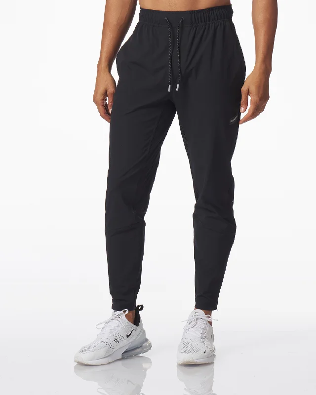 Relaxed cotton pants for breezy casual days -Carson Pant Black