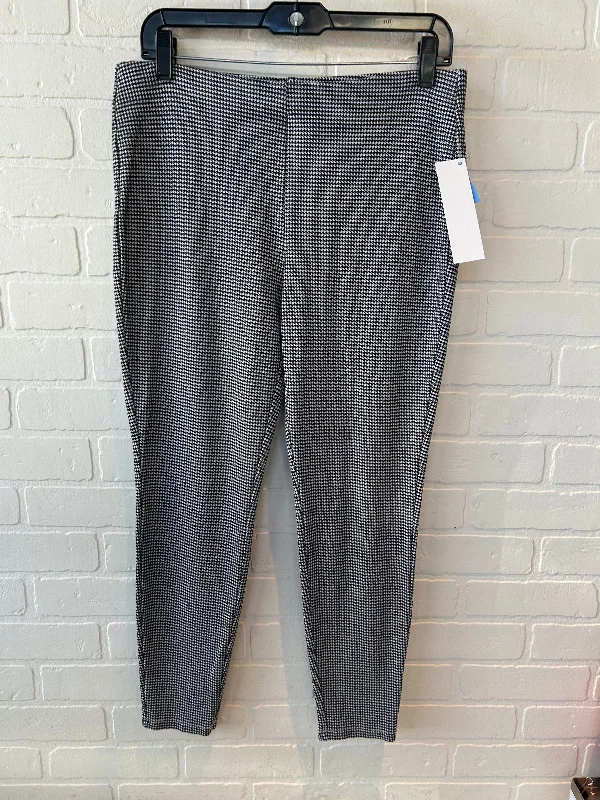 Soft cotton pants for sensitive skin comfort -Pants Other By Chicos In Black & White, Size: 8