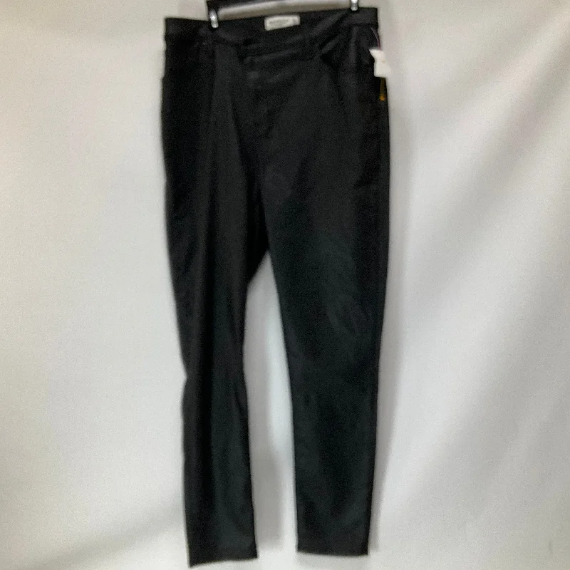 Versatile black pants for any occasion pairing -Pants Other By Abercrombie And Fitch In Black, Size: 14tall