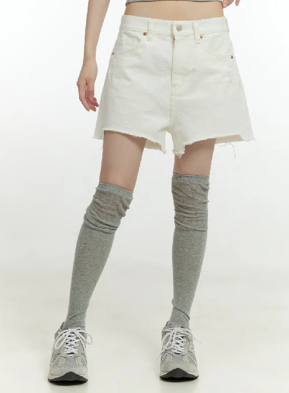 Classic denim shorts for women with frayed edges and a casual vibe-Destroyed Hem Wide Fit Cotton Shorts CG401