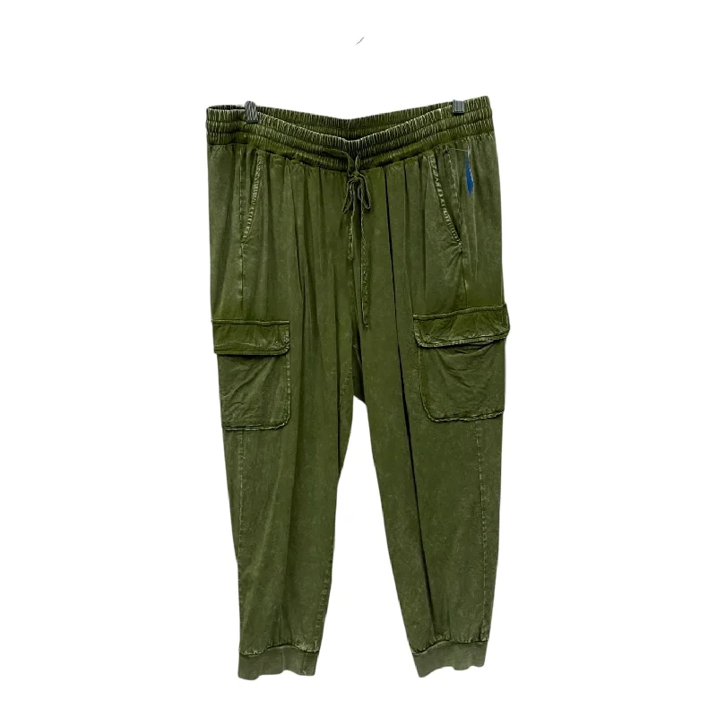 Casual khaki pants for weekend errand runs -Pants Other By Torrid In Green, Size:14