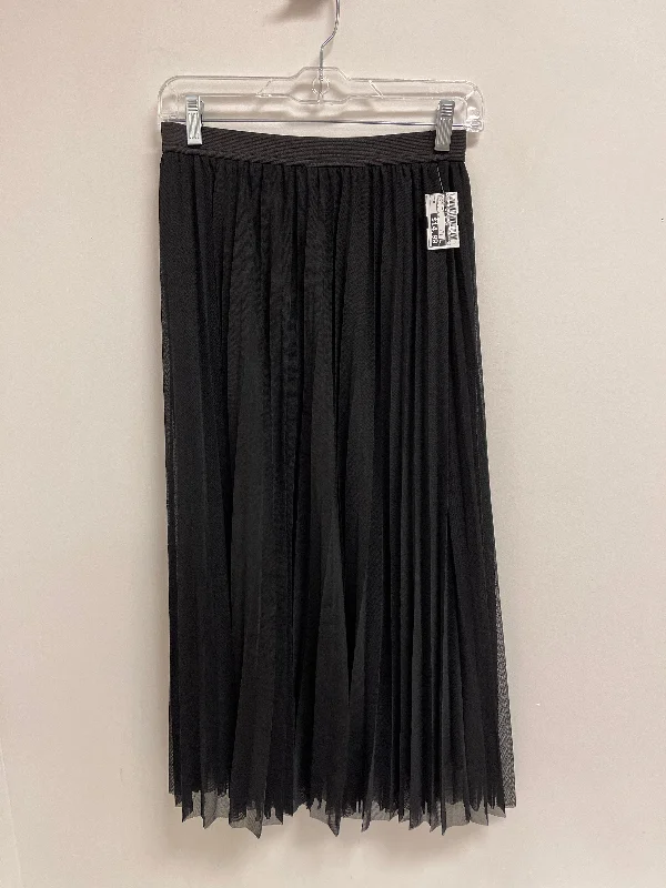 Trendy leather skirts for edgy modern looks -Skirt Maxi By Clothes Mentor In Black, Size: M