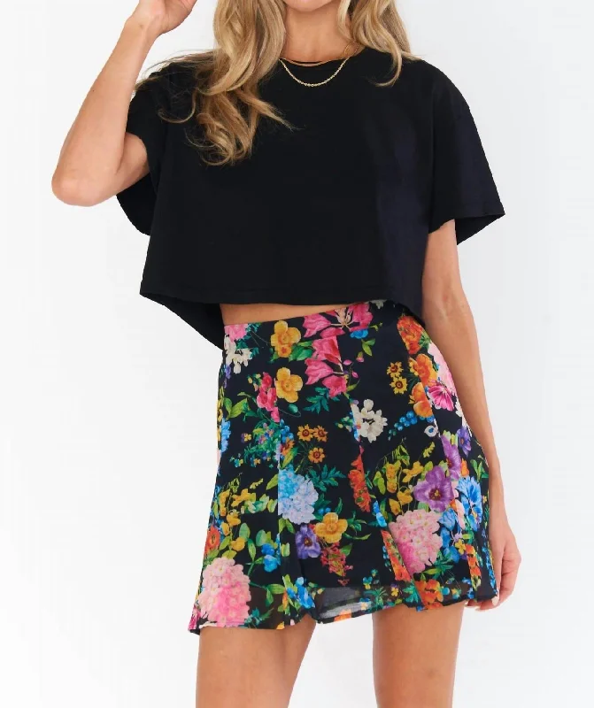 Sequin bodycon dress for women with glamorous details for special occasions -Skater Mini Skirt In Midnight Botanical Floral