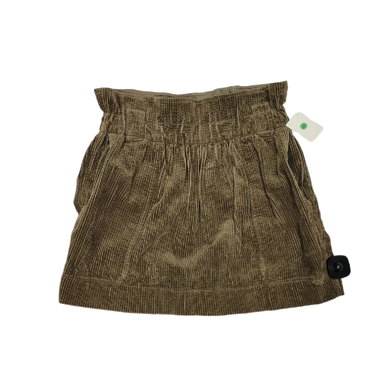 High-waisted mini skirts for retro vibes -Skirt Designer By Isabel Marant  Size: S