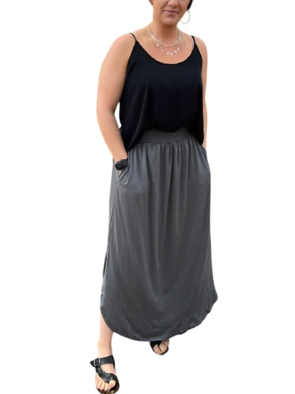 Bodycon dress with zip-up back for women with sleek and modern design -Maxi Skirt In Charcoal