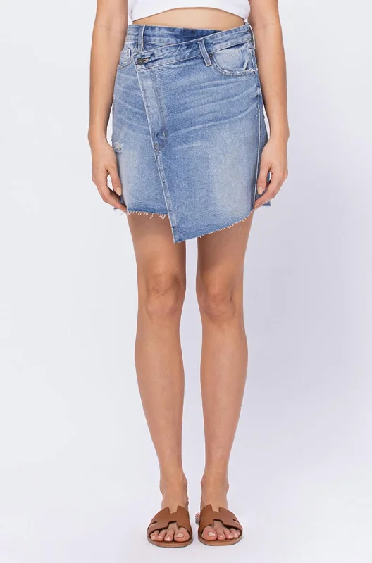 Formal bodycon dress for women with elegant cut and sophisticated look -Peyton High Rise Slanted Mini Skirt In Medium Wash