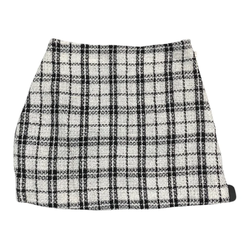 Affordable skirts for simple daily outfits -Skirt Mini & Short By Lulus In Black & White, Size: S