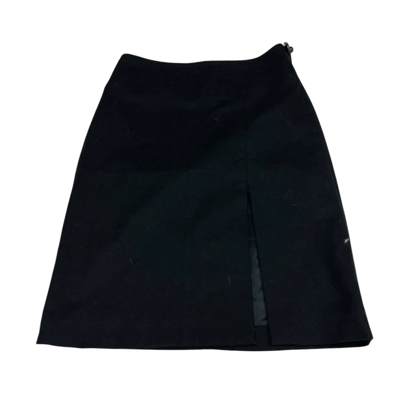 Classic skirts with subtle texture weave -Skirt Mini & Short By Banana Republic In Black, Size: S