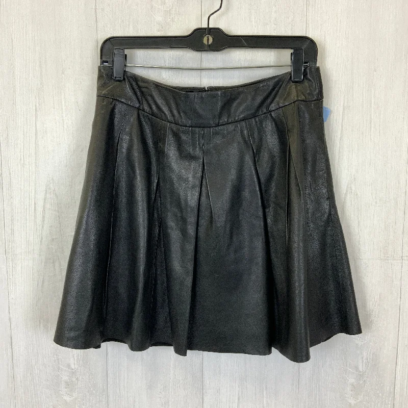 A-line mini skirts for fun flirty looks -Skirt Mini & Short By Banana Republic In Black, Size: M