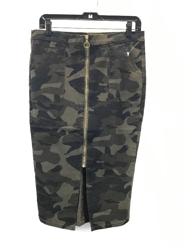 High-waisted denim skirts for cool lift -Skirt Midi By New York And Co In Camouflage Print, Size: 12