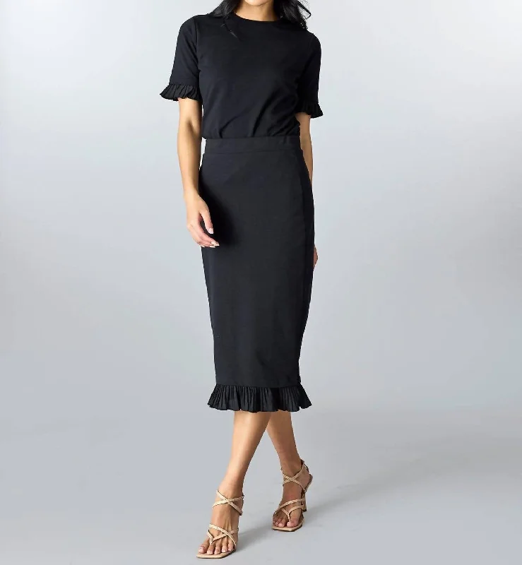 Chic velvet bodycon dress for women with luxurious texture and flattering fit -Straight Skirt In Spotlight