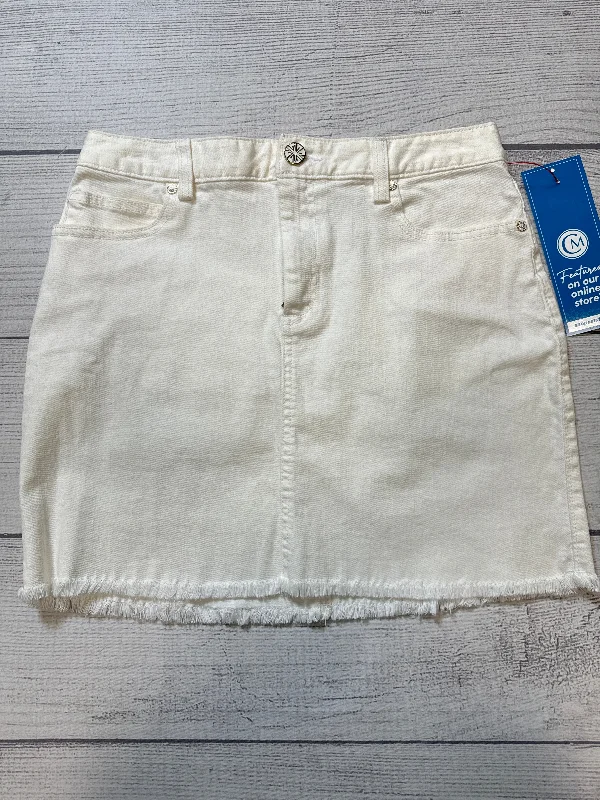 Cute mini skirts for trendy casual outings -Skirt Mini & Short By Lilly Pulitzer In White, Size: 4