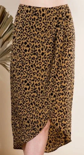 Short-sleeve bodycon dress for women with modern cut and comfortable fit -Leopard Print Sarong Style Skirt