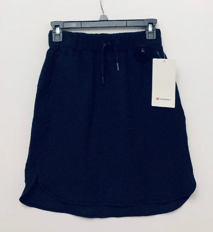 Vintage denim skirts for nostalgic charm -Skirt Mini & Short By Lululemon In Black, Size: 4