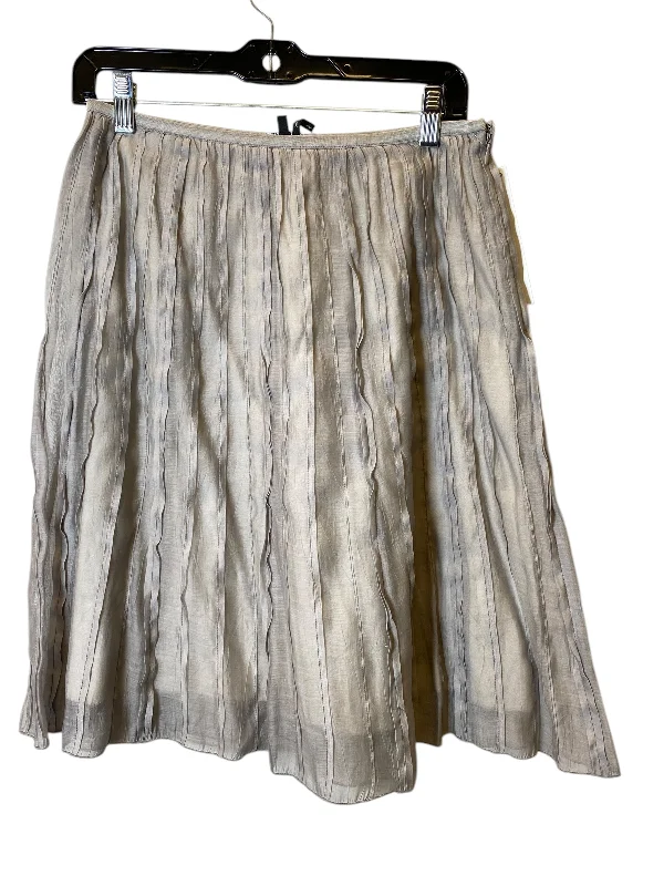 Patterned skirts with unique abstract art -Skirt Midi By Nic + Zoe In Grey, Size: 8